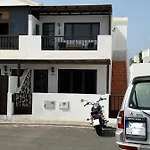 Casa La Orilla 2 Nyaraló *